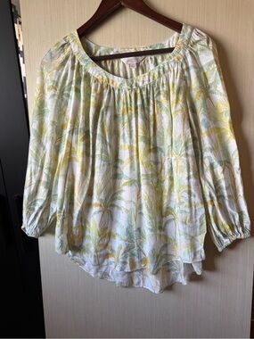 Women’s Lightweight Palm-Print Blouse in White and Yellow